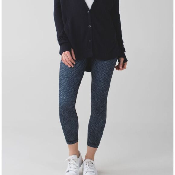 Women Lululemon High Times Pant in Star Pixel Aquamarine Naval Blue Size 10 - Picture 1 of 8